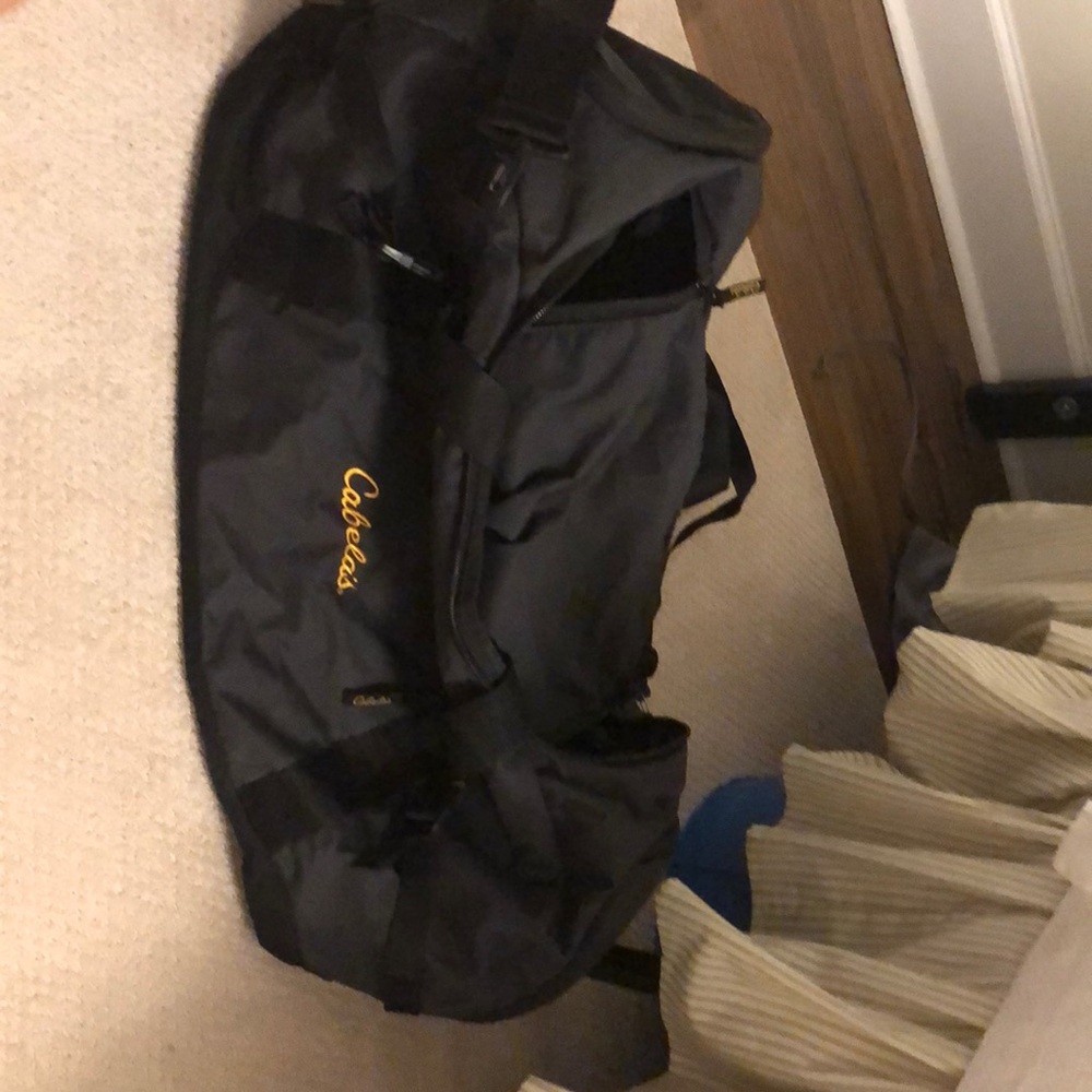 Cabelas duffle bag